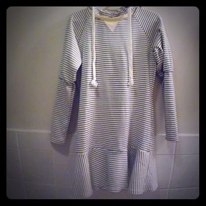 Size L cream and black striped dress
